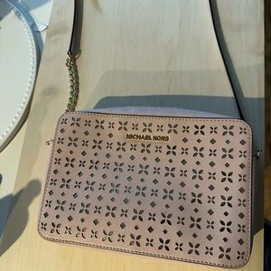 Michael kors crossbody purse